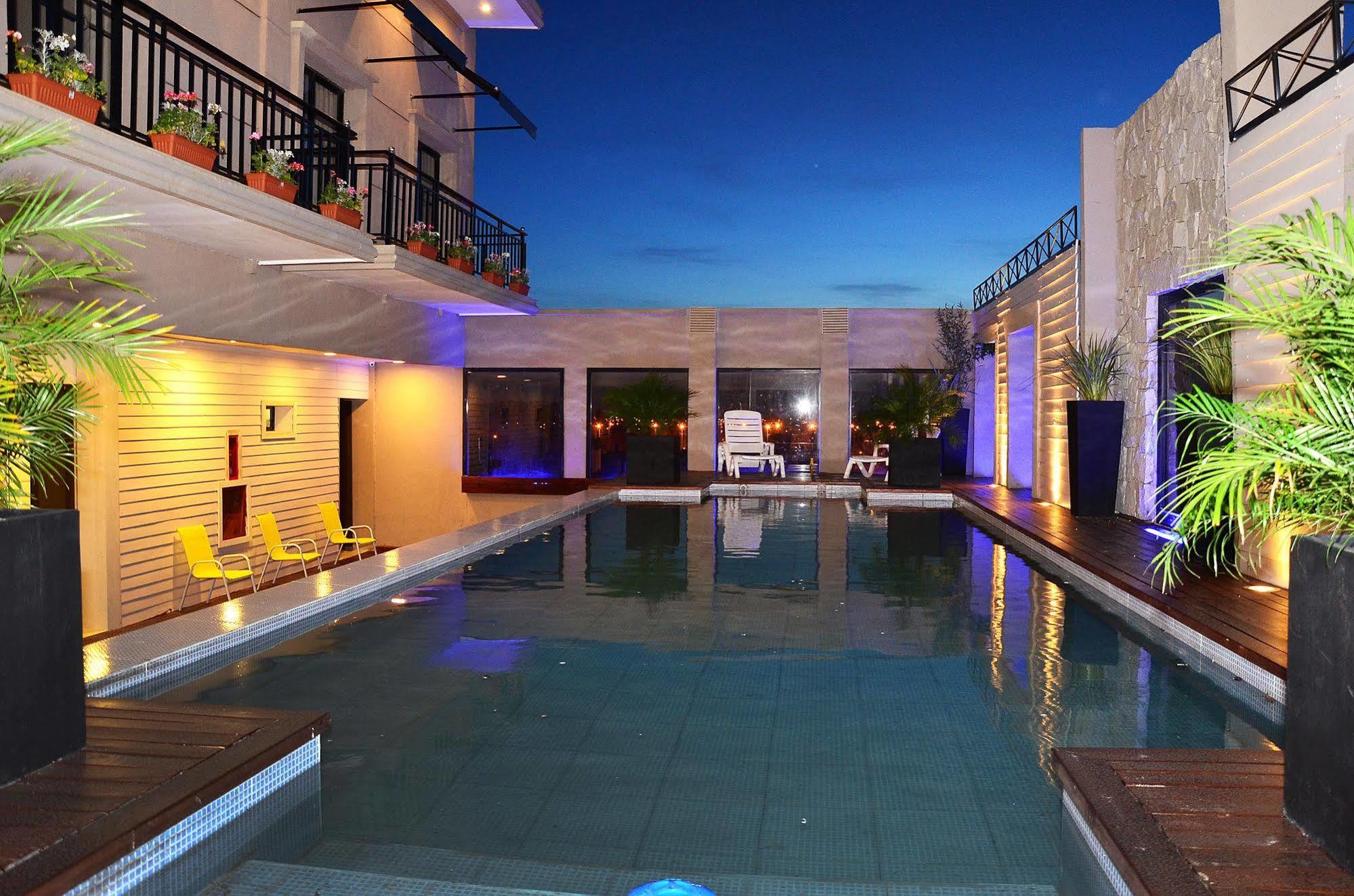 Le Parc Hotel & Suite Villa María المظهر الخارجي الصورة